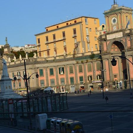 Questo Rinascimento Casa Brigitte 那不勒斯 外观 照片